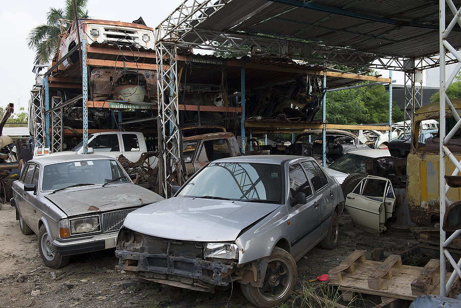Ferrous Metal in Junk Cars